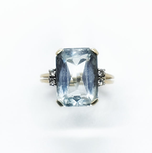 9Ct Yellow gold Aquamarine and diamond dress ring